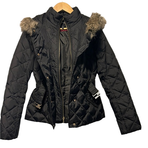 EXPRESS Women's Black Quilted Down Hooded Puffer Coat With Faux Fur Hood-SMALL - Picture 8 of 10